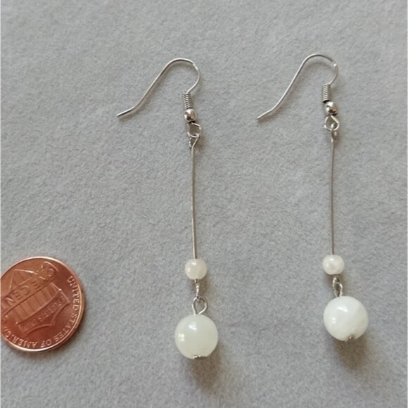 Sweet light Pink dangling earrings - Picture 5 of 5